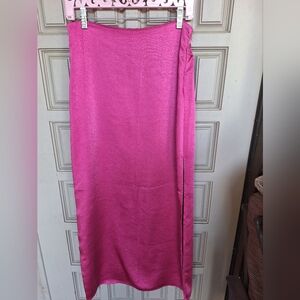 Forever 21 Junior Maxi Skirt Fuchsia SzM Side Zip Deep Slit Runs Small